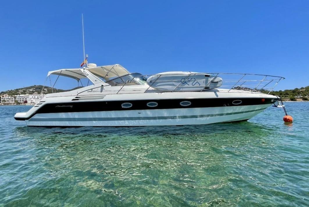 Cozy Yacht Lodge In Barcelona With Boat Tour Option Sant Adria de Besos Exteriér fotografie